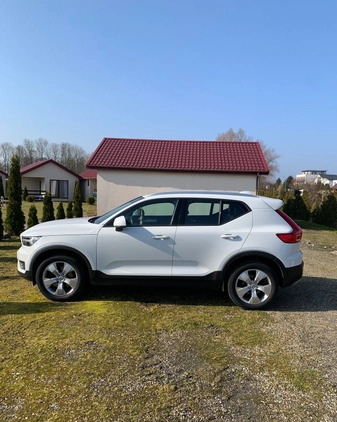 Volvo XC 40 cena 112000 przebieg: 133000, rok produkcji 2018 z Przysucha małe 79